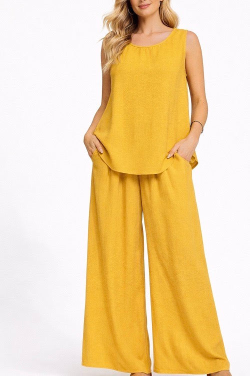 CC Solid Woven S/Less Top